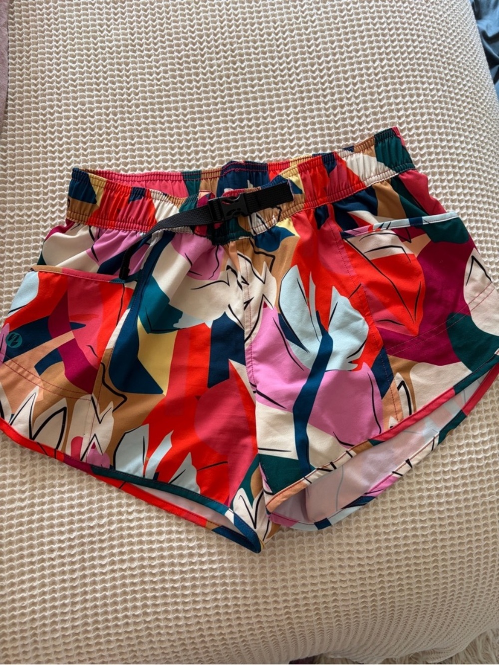 Vibrant Abstract Floral Women's Running Shorts - Pink/Red Multi
